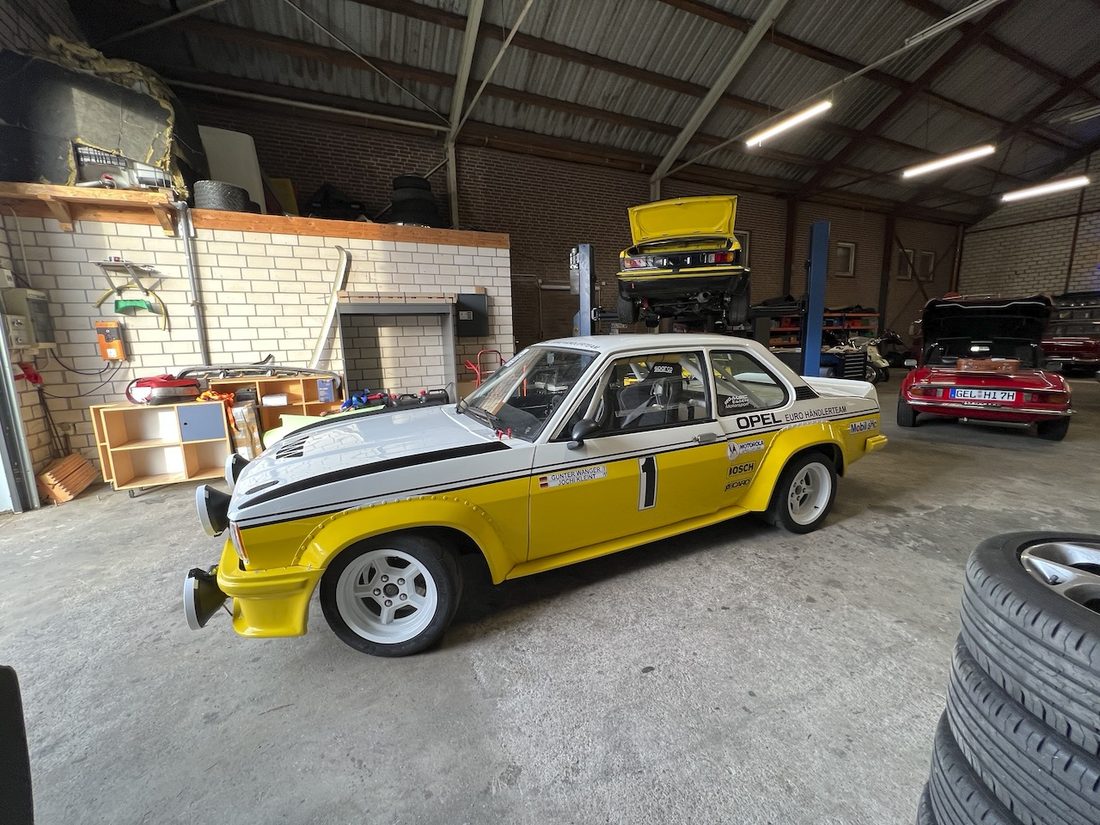 Opel Ascona 400 im Euro-Handlerteam-Design